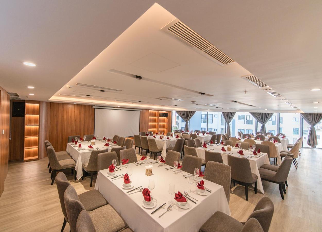 Zenia Boutique Hotel Nha Trang Exteriör bild