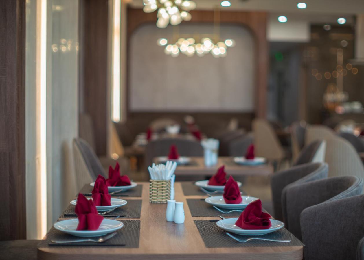 Zenia Boutique Hotel Nha Trang Exteriör bild